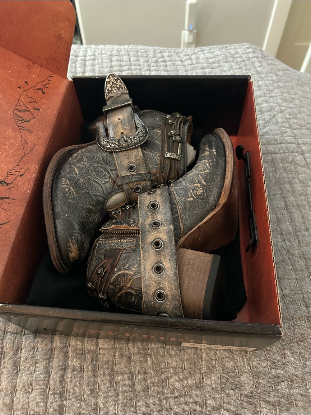 Freebird Saloon Graphite Multi Booties in size 9